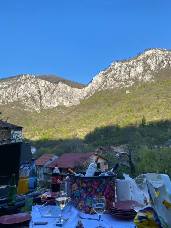 Gasthaus Vld Hotell Băile Herculane Eksteriør bilde